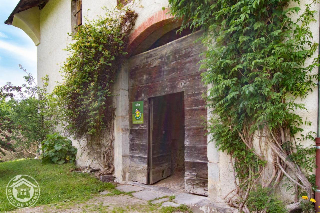 Gîte Du Porche Saint-Jean-de-la-Porte Exterior foto